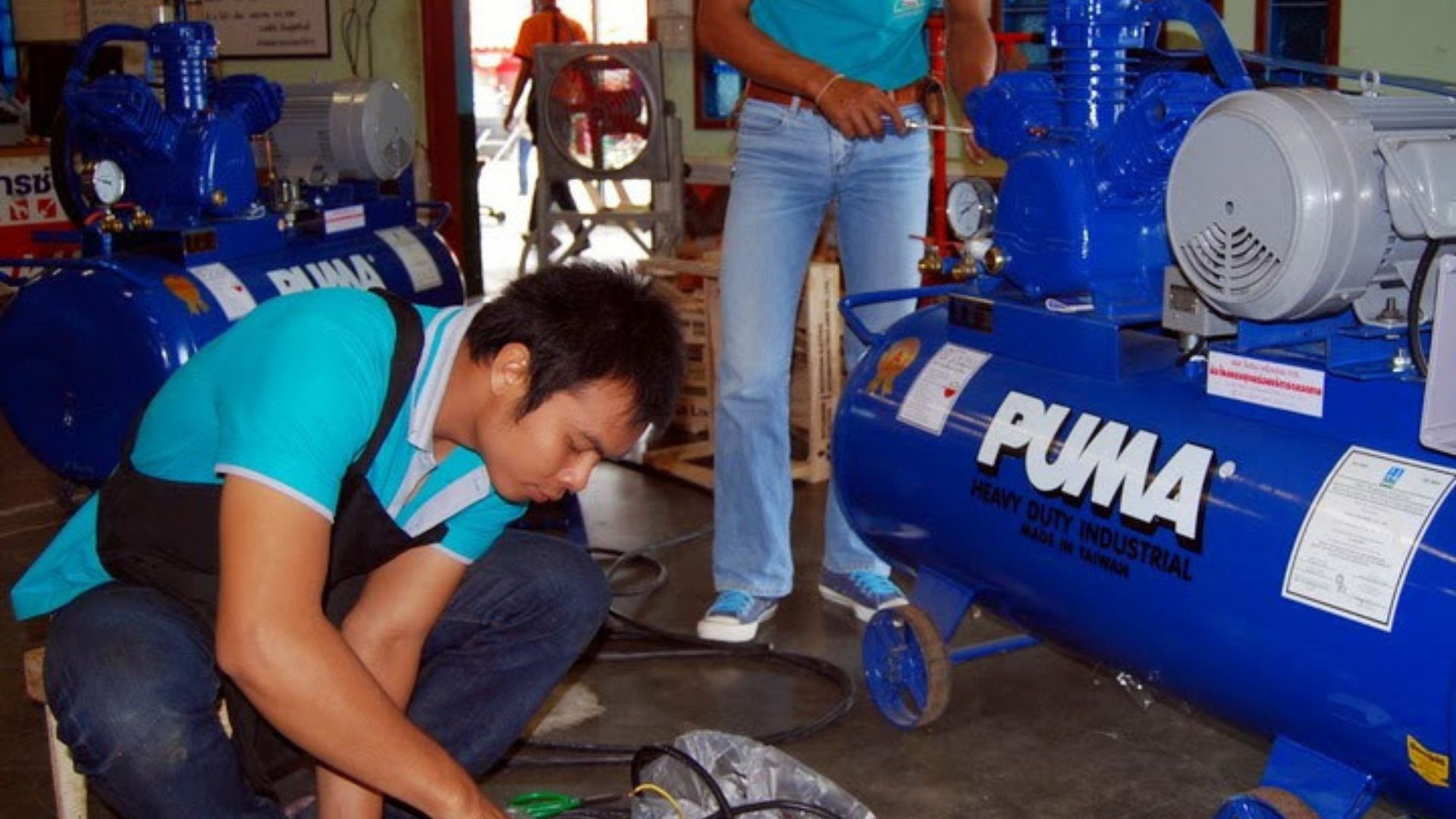 Máy nén piston (có dầu)