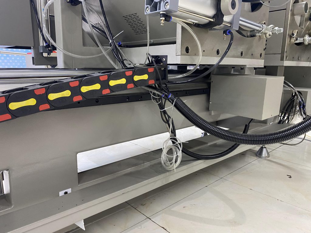 Máy cắt XDF 550CNC góc trong logo v3