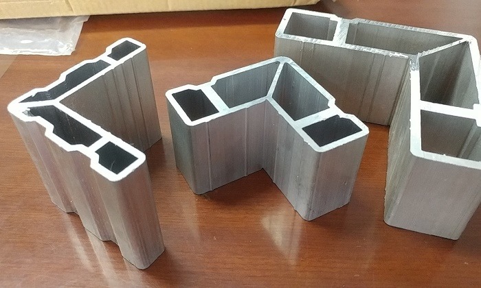 may-cat-ke-cua-nhom-xingfa