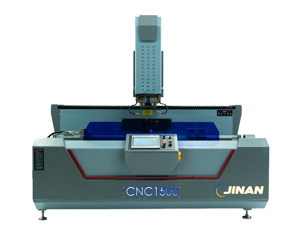 Máy phay khoá trung tâm